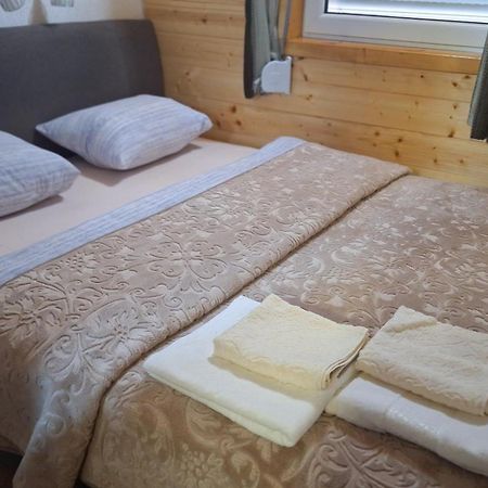 Apartman A&J Zabljak  Luaran gambar