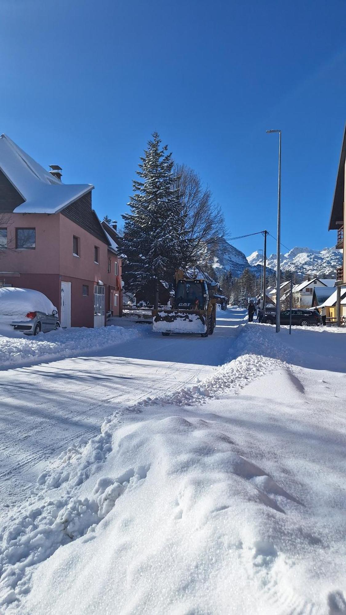 Apartman A&J Zabljak  Luaran gambar
