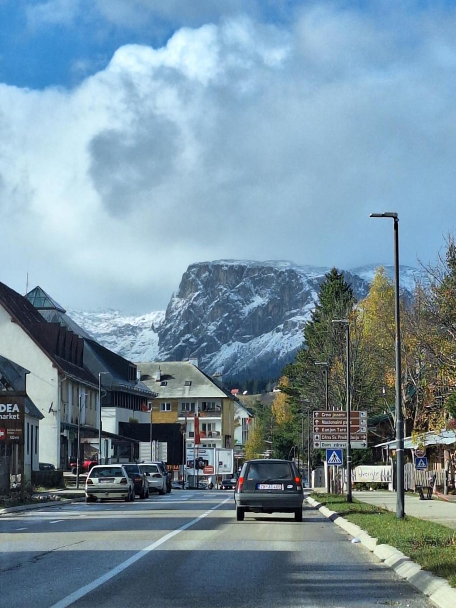 Apartman A&J Zabljak  Luaran gambar